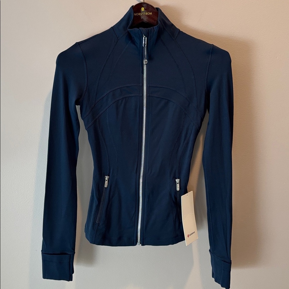 LULULEMON DEFINE JACKET*NULU IN TRUE NAVY/MIRROR SILVER SZ 0 NWT